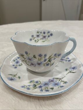 Shelley Blue Rock Porcelain Teacup & Saucer Set in Light Blue Floral